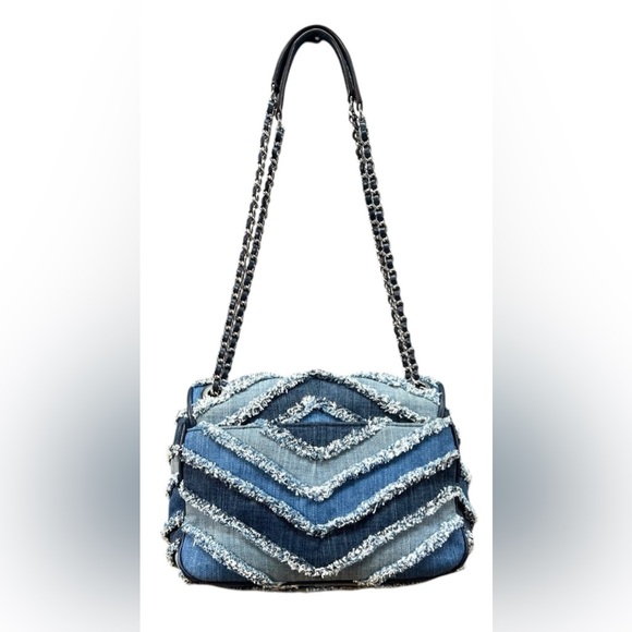 Michael Kors Small Denim Chevron Bag W/ Adjustable Strap in EUC - Picture 6 of 16